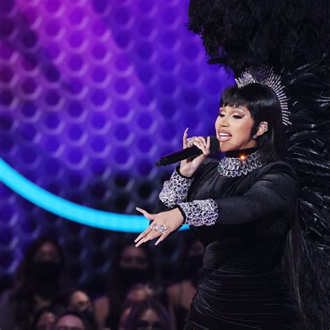 cardi b 2021 bet performance.